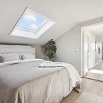 Luxury House With 5 Bedrooms Close To Oslo Centrum 4*