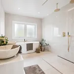 Hotel Luxury House With 5 Bedrooms Close To Oslo Centrum 4*