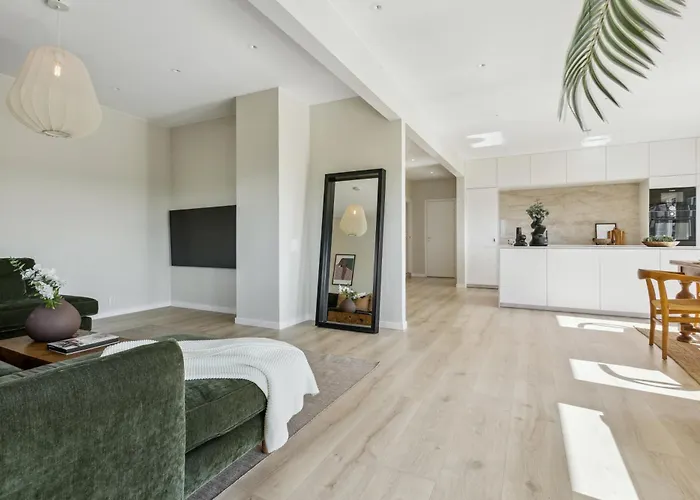 Отель Luxury House With 5 Bedrooms Close To Oslo Centrum 4*
