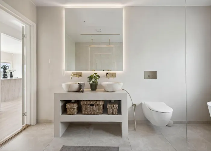 Отель Luxury House With 5 Bedrooms Close To Oslo Centrum