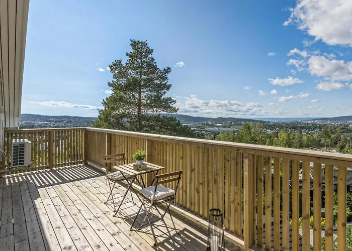 Luxury House With 5 Bedrooms Close To Oslo Centrum Лёренскуг