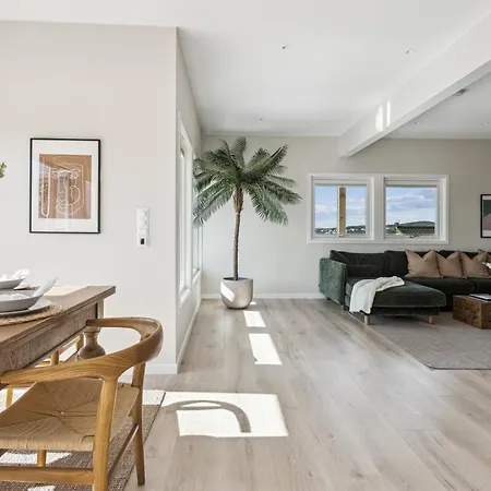 Luxury House With 5 Bedrooms Close To Oslo Centrum 4* Lørenskog
