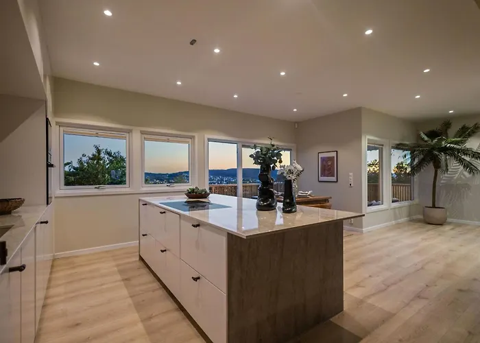 Luxury House With 5 Bedrooms Close To Oslo Centrum 酒店 罗伦斯固克