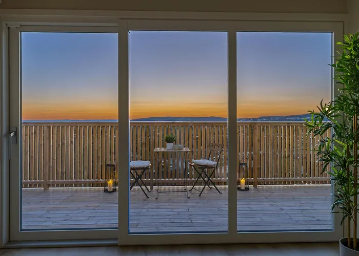 Luxury House With 5 Bedrooms Close To Oslo Centrum 罗伦斯固克